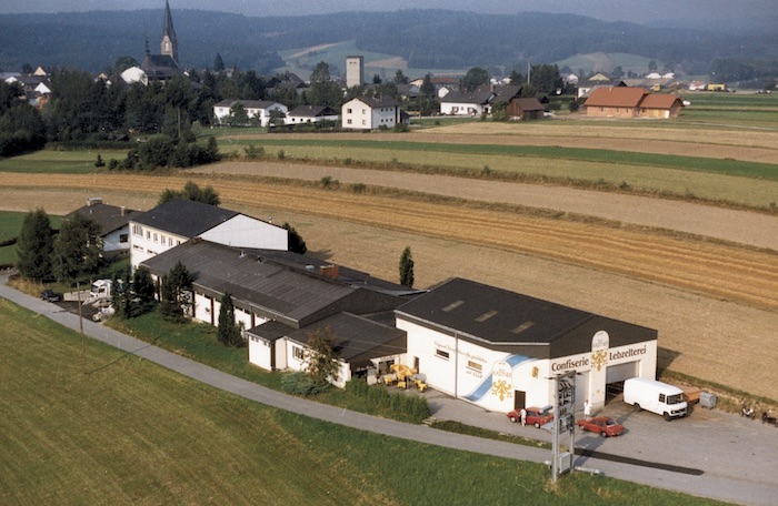 1976: Opening of the new gingerbread factory in Freistädter Straße